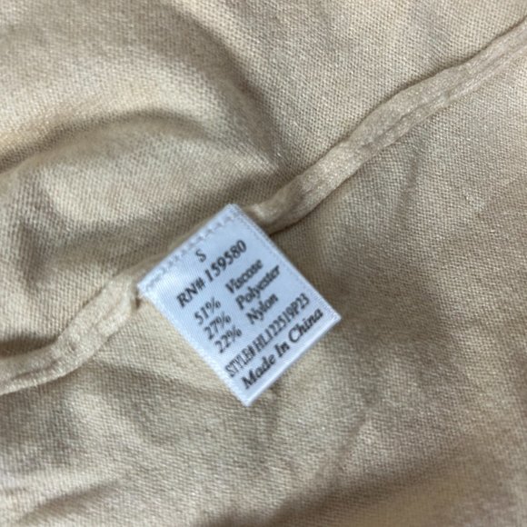 Pink Lily‎ Ivory V-neck Sweater Small - Picture 11 of 12